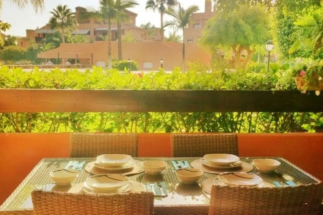 Hacienda Del Sol Deluxe Beachside Estepona 0*,  Spain