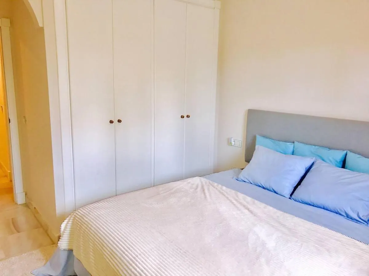Hacienda Del Sol Deluxe Beachside Estepona